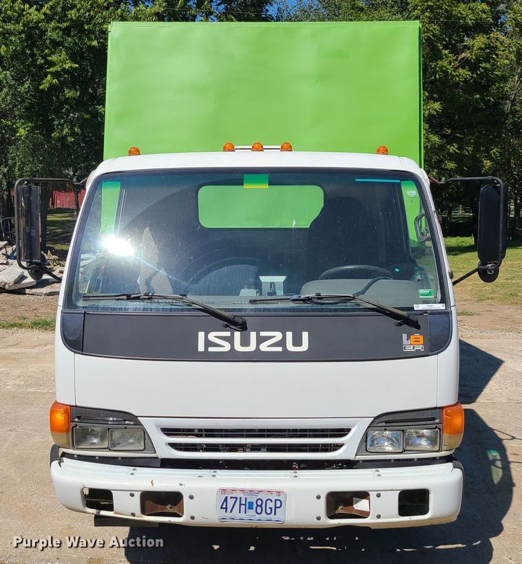 image for item IU9491 2005 Isuzu NPR  dump truck
