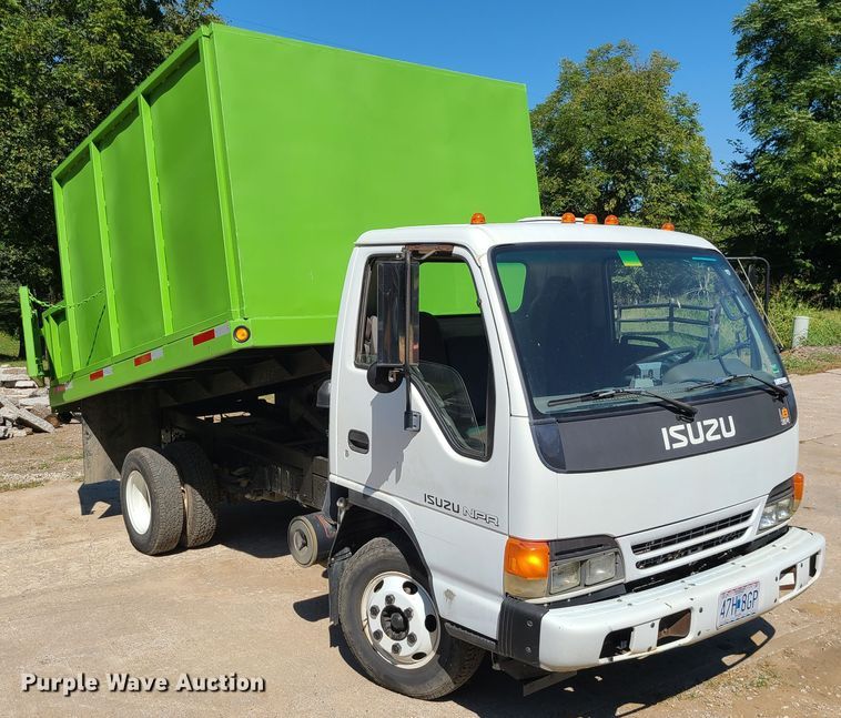 image for item IU9491 2005 Isuzu NPR  dump truck