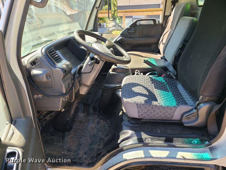 image for item IU9491 2005 Isuzu NPR  dump truck