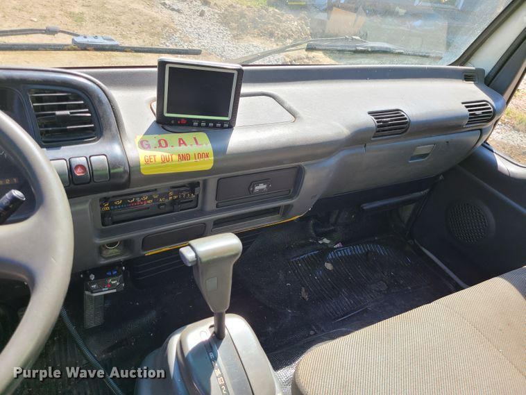 image for item IU9491 2005 Isuzu NPR  dump truck