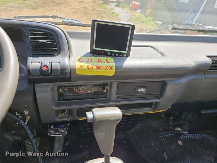 image for item IU9491 2005 Isuzu NPR  dump truck