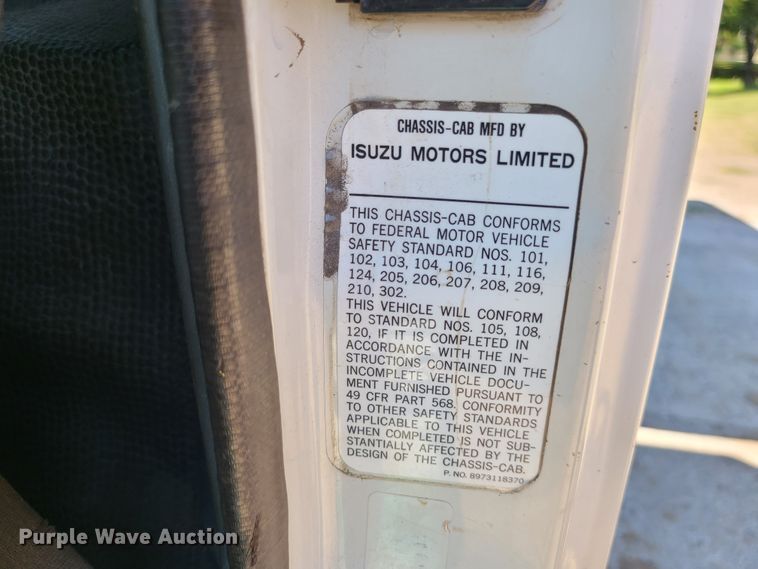 image for item IU9491 2005 Isuzu NPR  dump truck