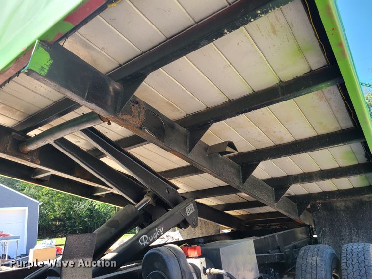 image for item IU9491 2005 Isuzu NPR  dump truck