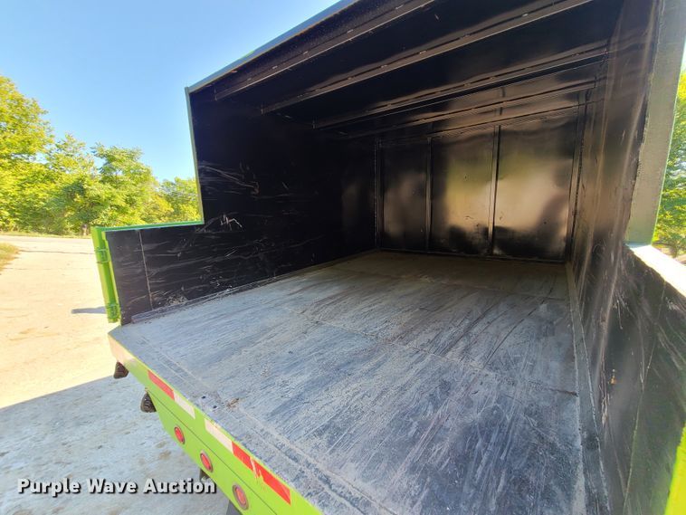 image for item IU9491 2005 Isuzu NPR  dump truck