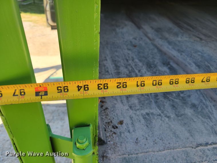 image for item IU9491 2005 Isuzu NPR  dump truck