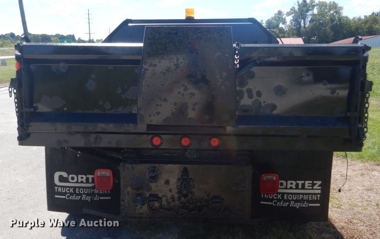 image for item JG9150 2002 Ford F550 Super Duty XL  dump truck