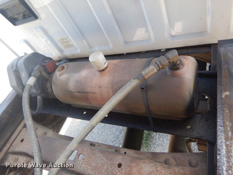 image for item JG9150 2002 Ford F550 Super Duty XL  dump truck