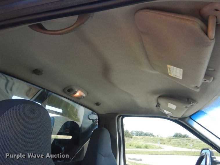 image for item JG9150 2002 Ford F550 Super Duty XL  dump truck