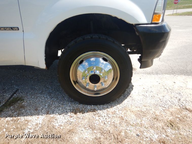 image for item JG9150 2002 Ford F550 Super Duty XL  dump truck