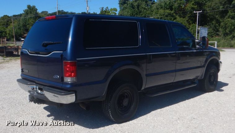 image for item JG9166 2004 Ford Excursion  SUV