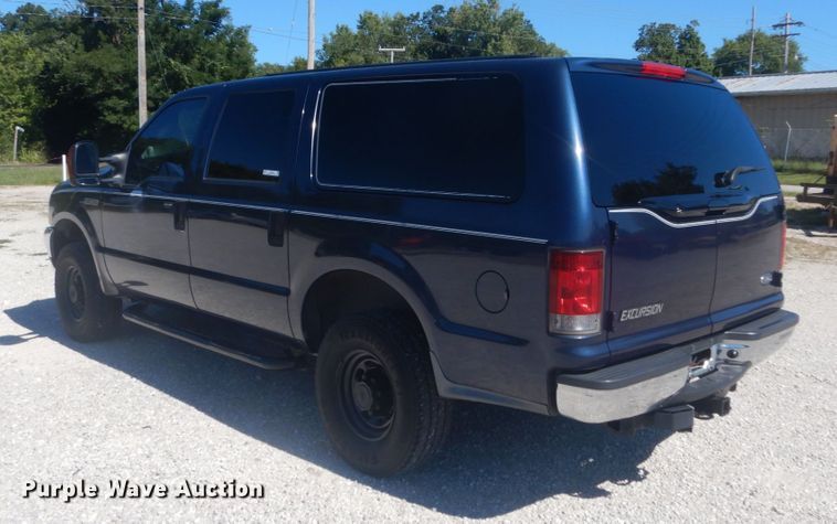 image for item JG9166 2004 Ford Excursion  SUV