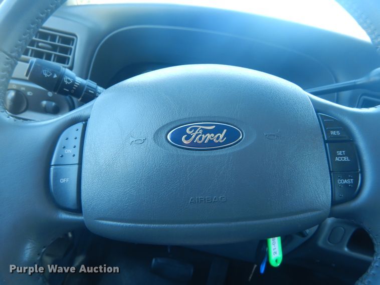 image for item JG9166 2004 Ford Excursion  SUV