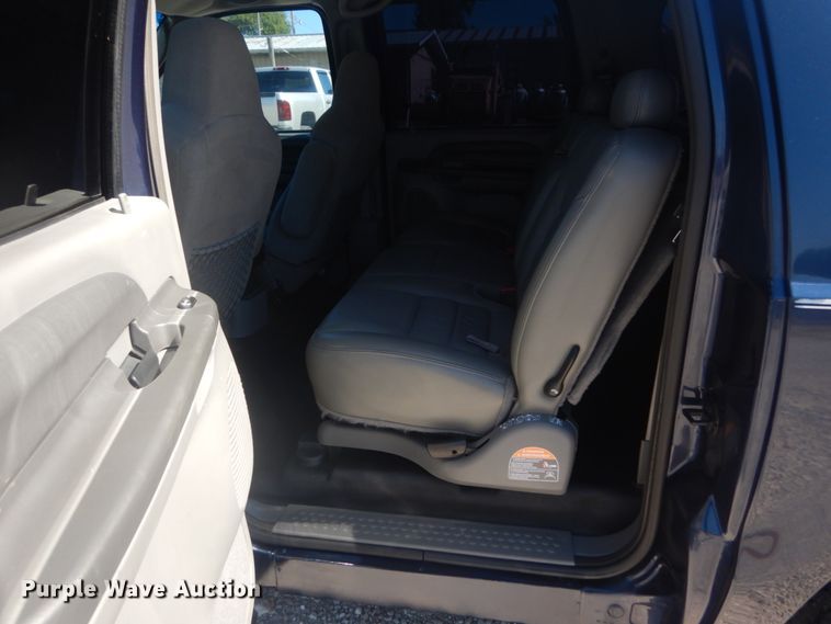 image for item JG9166 2004 Ford Excursion  SUV