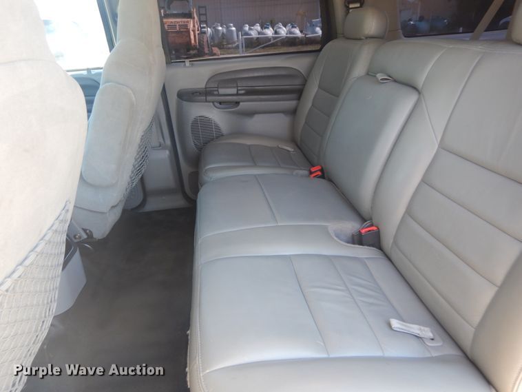 image for item JG9166 2004 Ford Excursion  SUV