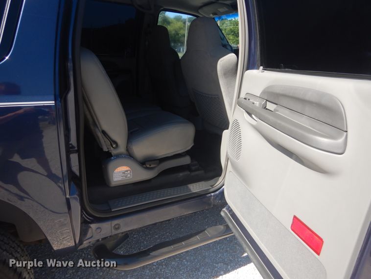 image for item JG9166 2004 Ford Excursion  SUV