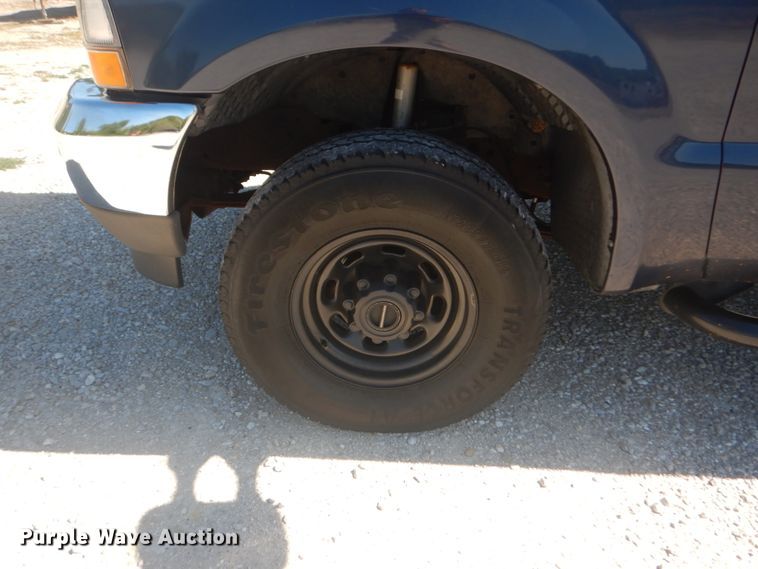 image for item JG9166 2004 Ford Excursion  SUV