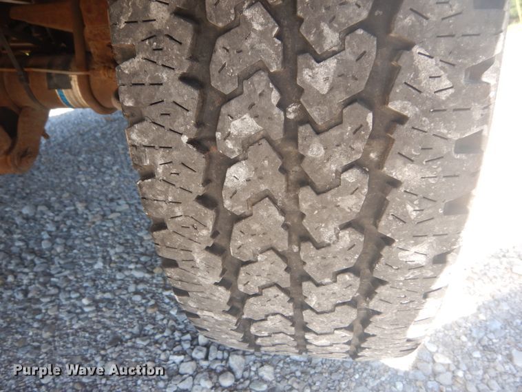 image for item JG9166 2004 Ford Excursion  SUV