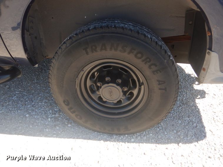 image for item JG9166 2004 Ford Excursion  SUV