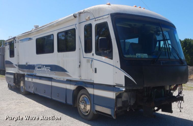 image for item JG9167 1996 Fleetwood American Tradition  RV