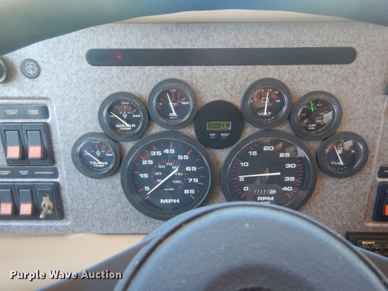 image for item JG9167 1996 Fleetwood American Tradition  RV