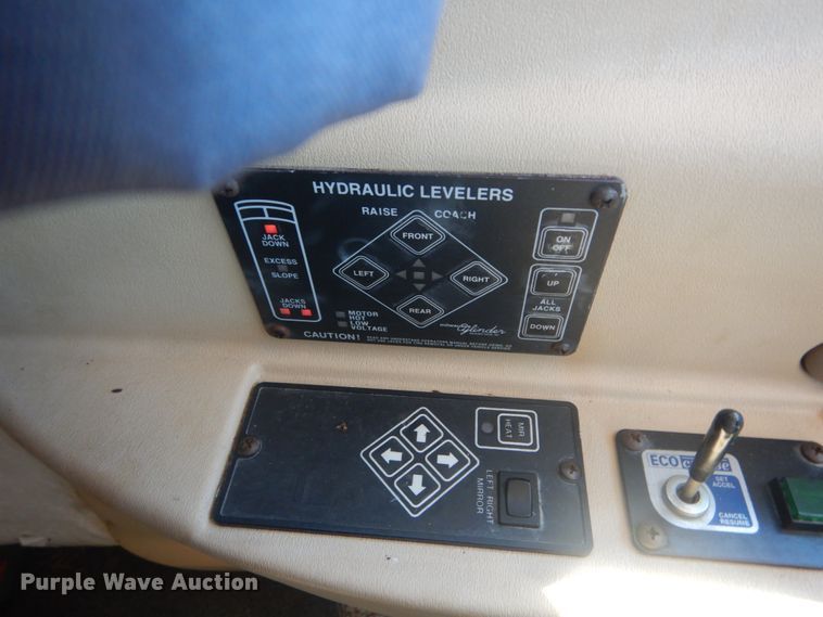 image for item JG9167 1996 Fleetwood American Tradition  RV