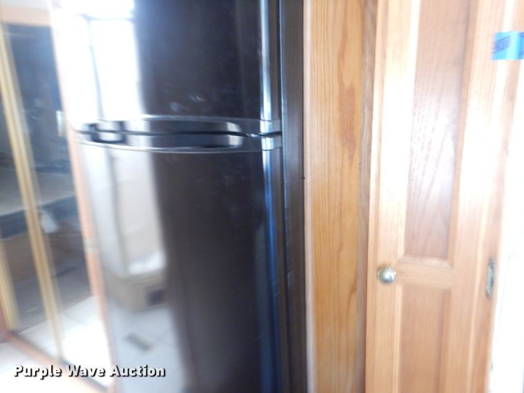 image for item JG9167 1996 Fleetwood American Tradition  RV