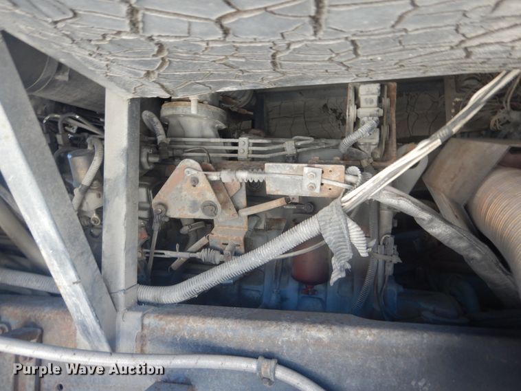 image for item JG9167 1996 Fleetwood American Tradition  RV