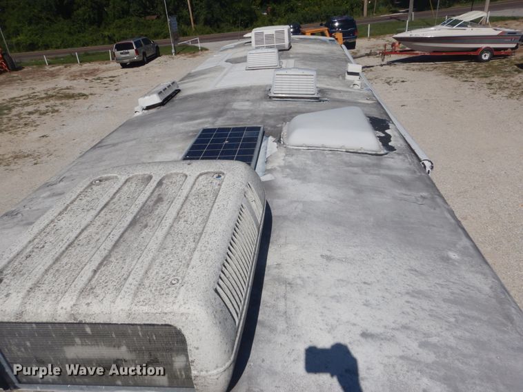 image for item JG9167 1996 Fleetwood American Tradition  RV