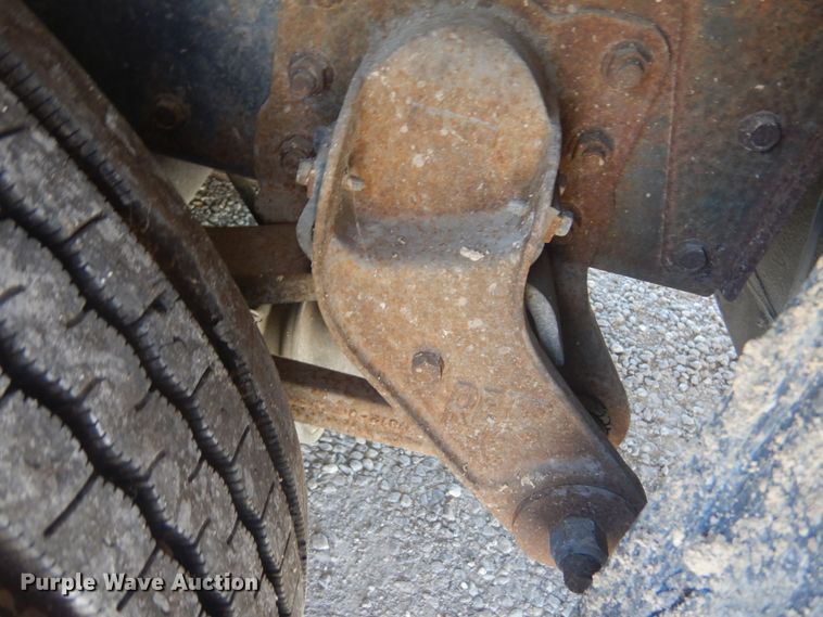 image for item JG9167 1996 Fleetwood American Tradition  RV