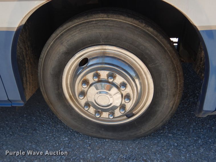 image for item JG9167 1996 Fleetwood American Tradition  RV