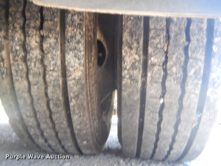 image for item JG9167 1996 Fleetwood American Tradition  RV