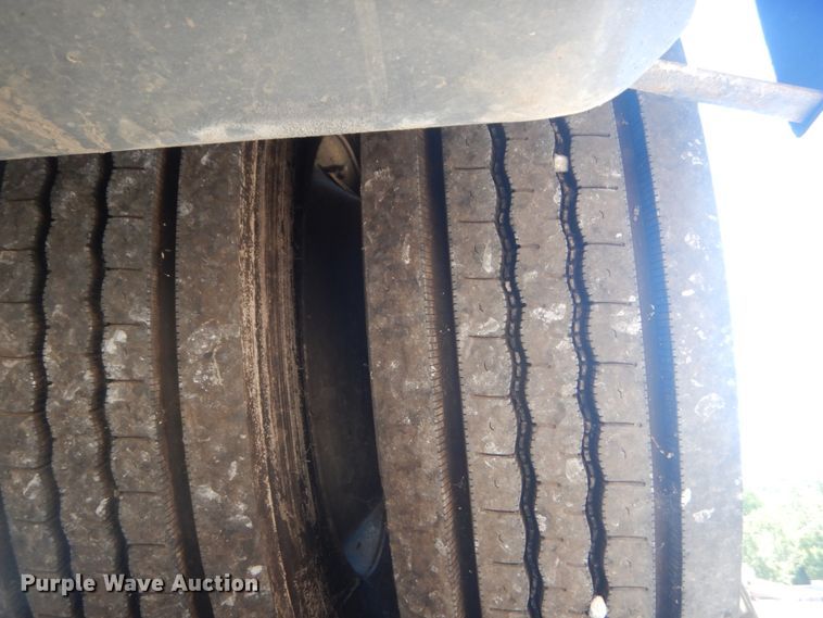 image for item JG9167 1996 Fleetwood American Tradition  RV