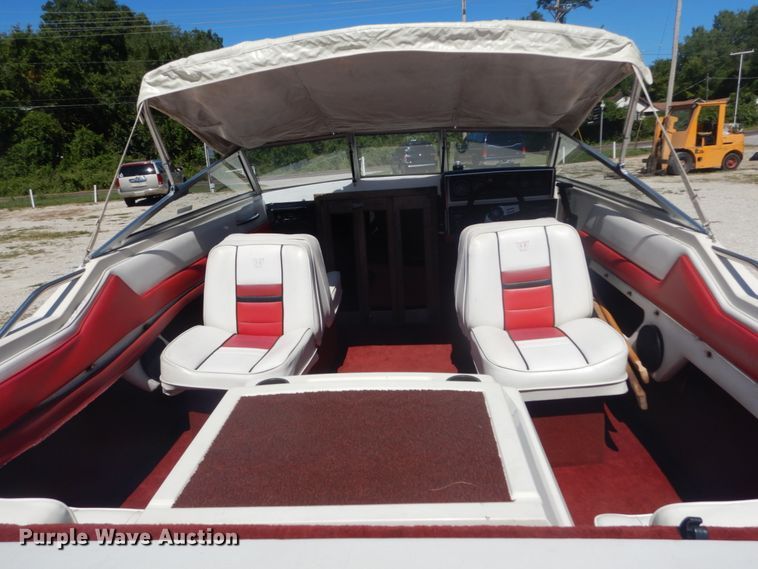 image for item JG9168 1988 Wellcraft 192 Classic  boat