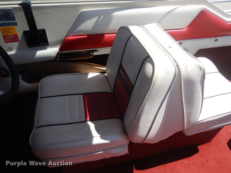 image for item JG9168 1988 Wellcraft 192 Classic  boat