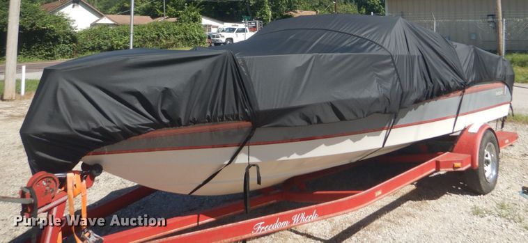 image for item JG9168 1988 Wellcraft 192 Classic  boat