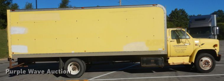 image for item JG9169 1987 GMC 7000  box truck