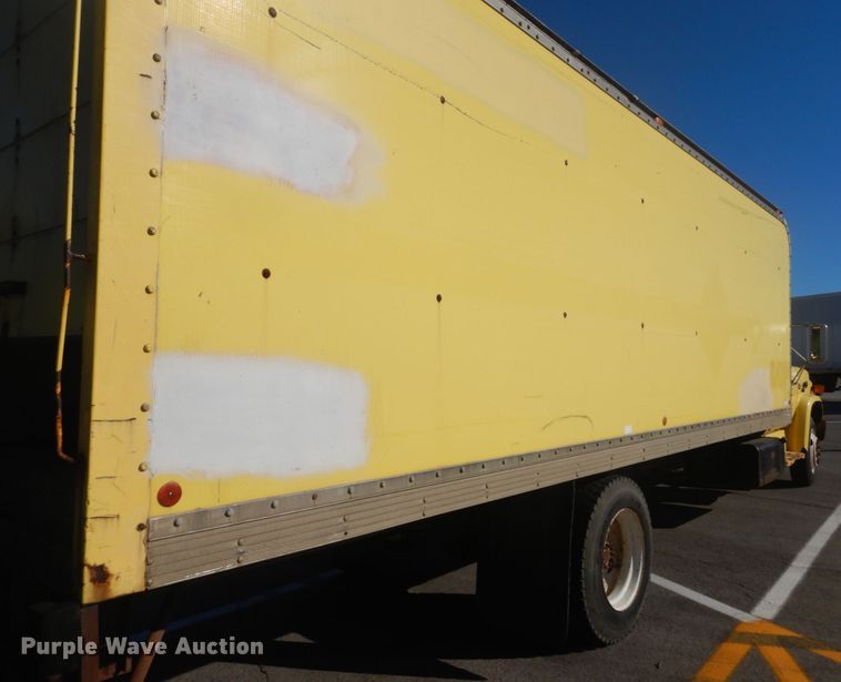 image for item JG9169 1987 GMC 7000  box truck