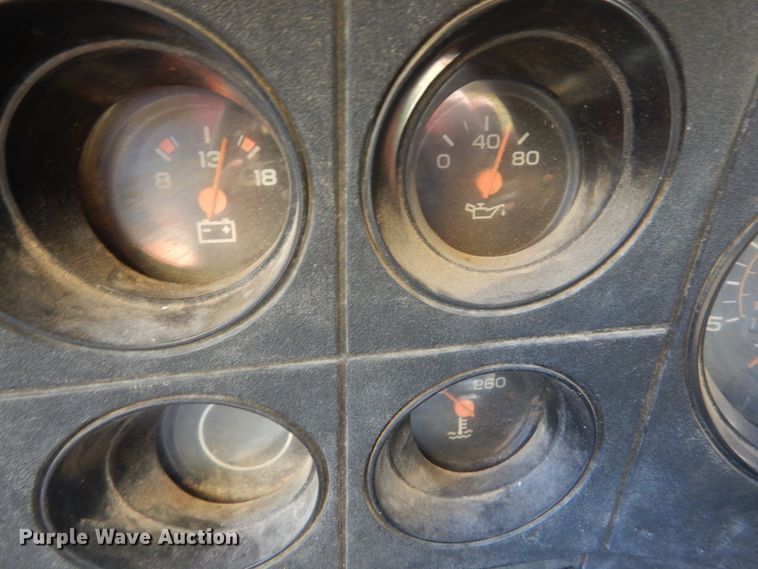 image for item JG9169 1987 GMC 7000  box truck