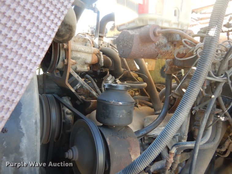 image for item JG9169 1987 GMC 7000  box truck