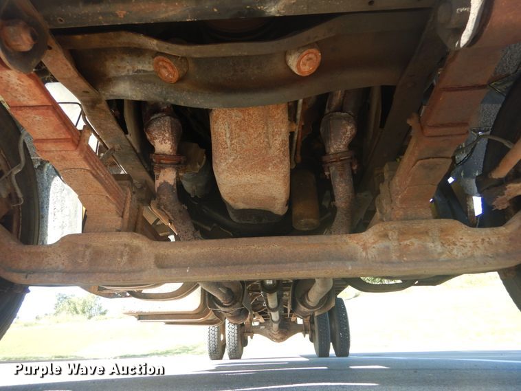 image for item JG9169 1987 GMC 7000  box truck