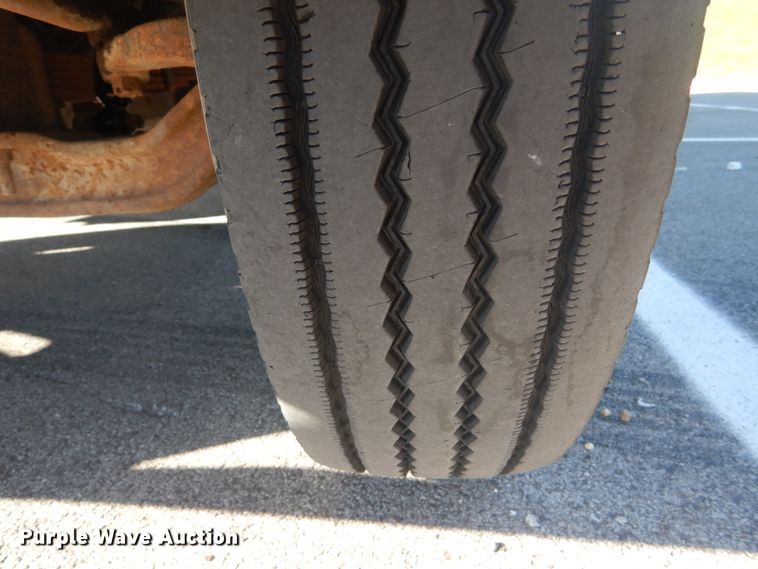 image for item JG9169 1987 GMC 7000  box truck