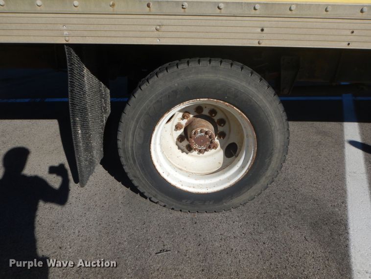 image for item JG9169 1987 GMC 7000  box truck