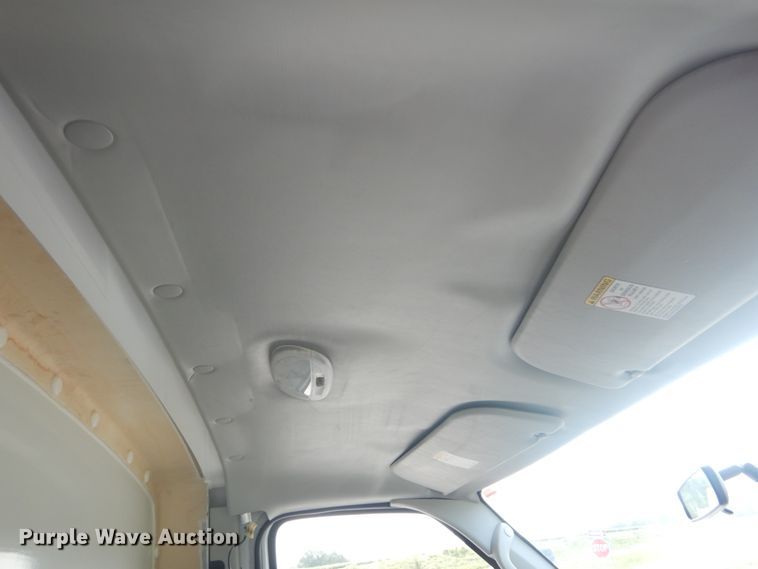 image for item JI9473 2005 Ford E350 Super Duty  box truck