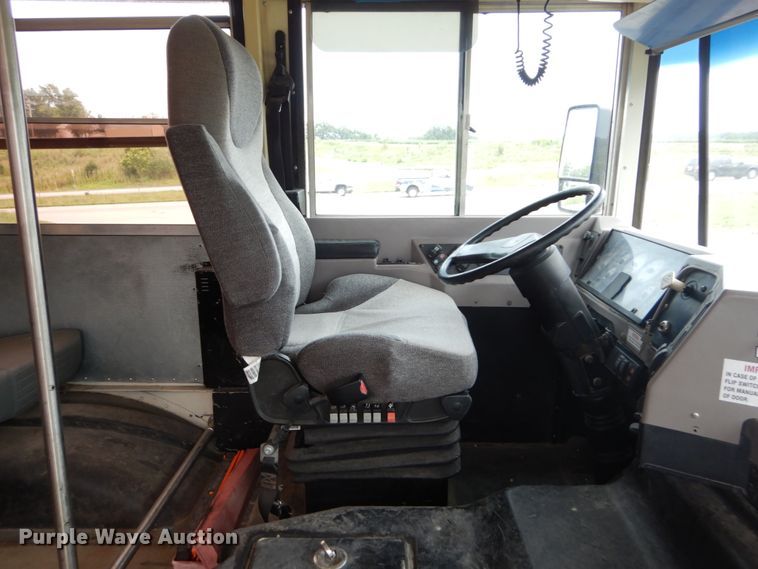 image for item JI9510 2010 IC  school bus