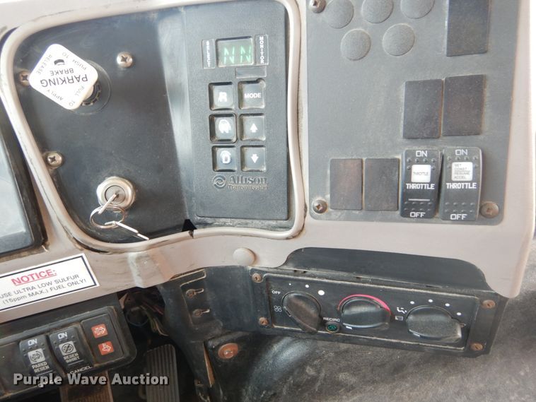 image for item JI9510 2010 IC  school bus