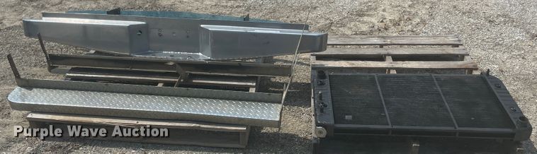 image for item JQ9643 Truck parts