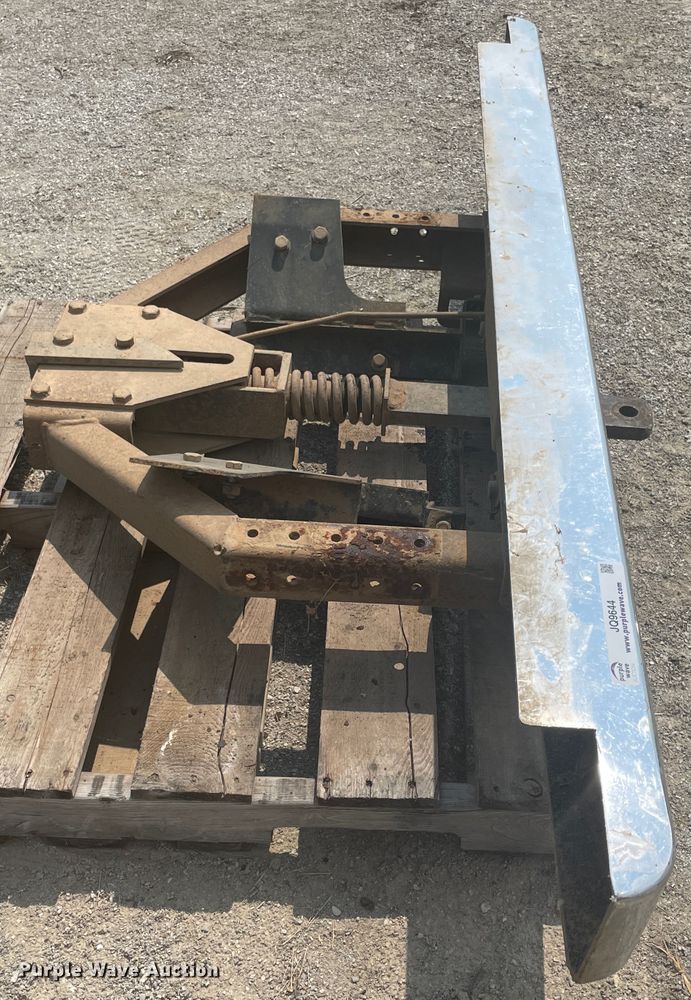 image for item JQ9644 6'W bumper