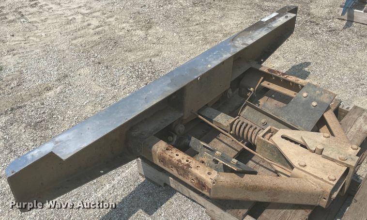 image for item JQ9644 6'W bumper