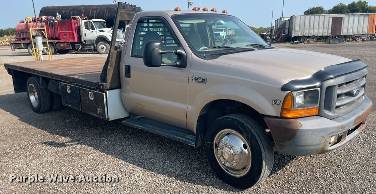 image for item JQ9659 1999 Ford F550 Super Duty  flatbed truck
