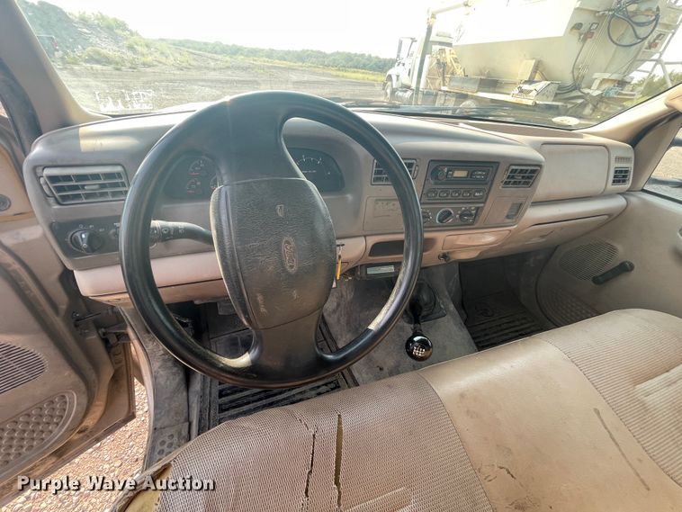 image for item JQ9659 1999 Ford F550 Super Duty  flatbed truck